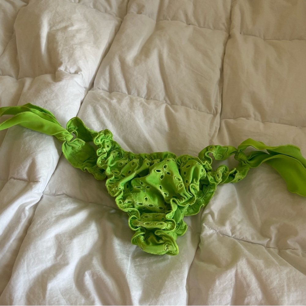 Green Calzedonia bathing suit women’s bottom.